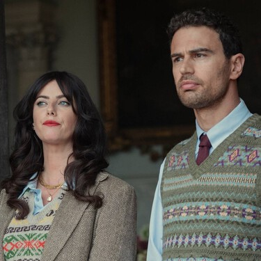 Kaya Scodelario And Theo James In The Gentlemen