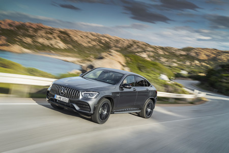 Así son los nuevos Mercedes-AMG GLC 43 y GLC 43 Coupé, ahora con interior digital y 390 CV para su V6