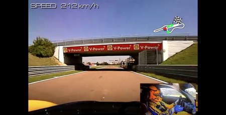 Race Wife maneja su FXXK en Fiorano