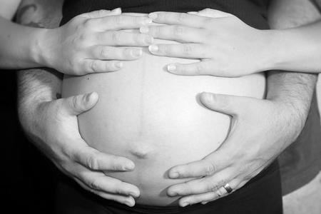 Esperaban tres bebés... ¡y llegaron cuatro!