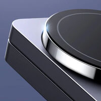 Ugreen tiene esta base de carga que es perfecta para viajar: se pliega y funciona con iPhone y AirPods 