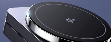 Ugreen tiene esta base de carga que es perfecta para viajar: se pliega y funciona con iPhone y AirPods 