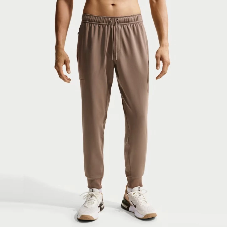 Nike Primary NanoKnit Jogger Dri-FIT con protección UV - Hombre