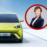 Stella Li, la mente detrás del éxito de BYD, es nombrada Persona del Año 2025: es la primera mujer y la primera marca china en ganar el premio de World Car Awards 