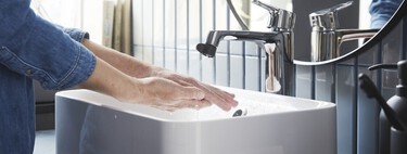 La nueva boquilla para el grifo de IKEA ahorra hasta un 95% de agua con sus modos "niebla" y "espray"