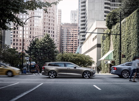 Volvo V60 2019 15