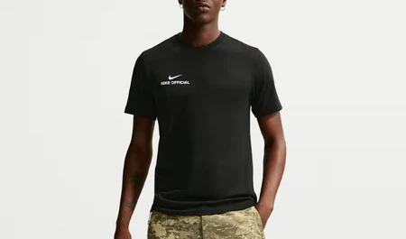Camiseta Basica Nike Sportswear