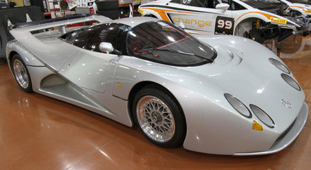 A subasta, 'el' Lotec Mercedes-Benz C1000