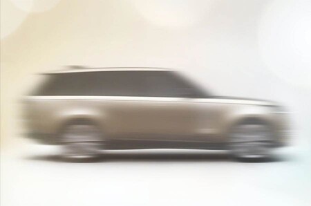 El nuevo Range Rover 2022 asoma la patita a pocos días de su presentación oficial