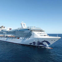 Um casal de aposentados embarcou em um cruzeiro de luxo e já navega há três anos: "é mais barato do que uma residência" 