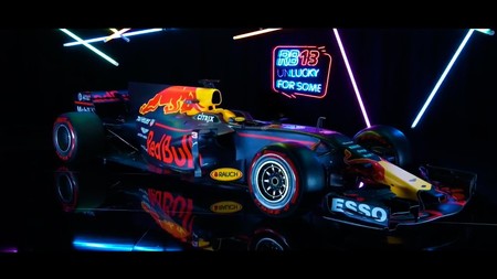 Red Bull presenta el R13 pero sigue sin mostrar todas sus armas