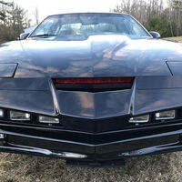 Un nostálgico Iker Casillas presume de su propio coche fantástico con esta réplica de KITT