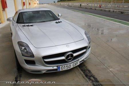 Mercedes SLS AMG, prueba en el Circuito Monteblanco (parte 3)