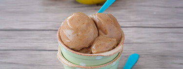 El truco del plátano congelado: cómo hacer helado cremoso en 2 minutos (sin heladera ni lácteos) 