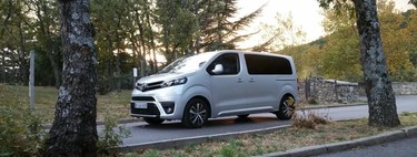 ¿Una furgo industrial con diseño de lujo? Así es el Toyota PROACE Verso VIP
