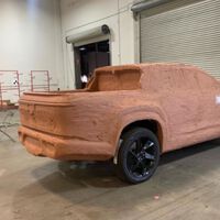 "Hay una cantidad sustancial de desechos peligrosos": Fisker ha abandonado sus instalaciones. Las ha dejado tan mal que el dueño tendrá que gastar decenas de miles de dólares en limpiarlas 