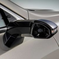 El nuevo Lexus ES estrenará en octubre retrovisores digitales, aunque de momento sólo en Japón