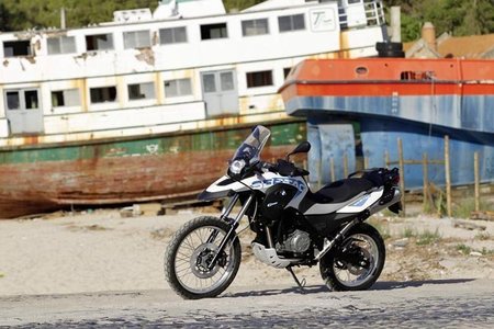 BMW G650 GS Sertao, enduro deportiva polivalente de uso diario