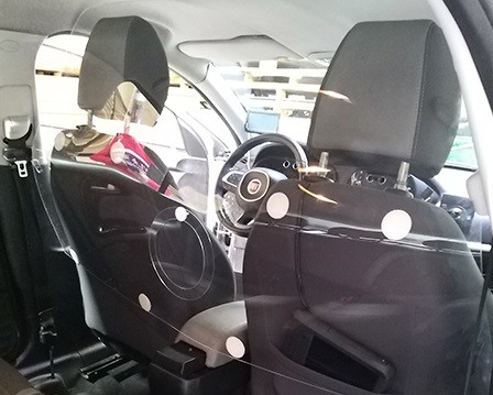 Los taxis recuperan las mamparas: de prevenir robos y agresiones a proteger contra el coronavirus