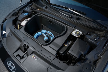 Hyundai Ioniq 6 Interior 02