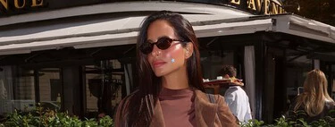 Zara arrasa con la falda midi favorita de las pijitas de Madrid: elegante, efecto ante y color tiramisú  