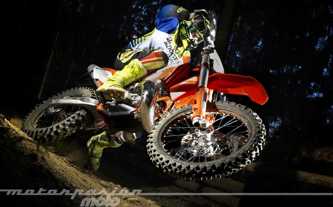 Probamos la nueva gama Bridgestone Battlecross en Austria (valoración y vídeo)