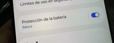 Cargar el móvil toda la noche no tiene por qué estropear la batería: con unos simples ajustes lo puedes evitar 