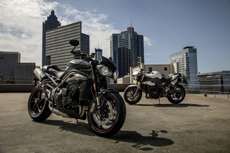 Las Triumph Speed Triple S y RS llegan en marzo para dar guerra con un precio más que interesante