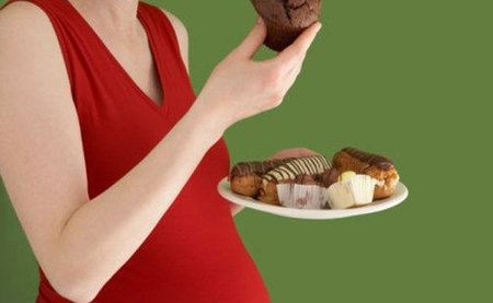 Embarazadas y excesos en las comidas navideñas