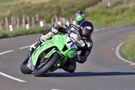 Davey Lambert fallece dos días después de una fuerte caída en el IOMTT 2017