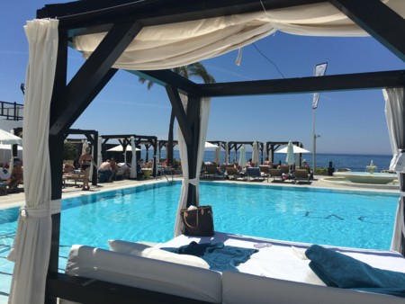 Piscina La Cabane Horarios