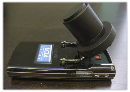 Investigadores convierten teléfonos móviles en microscopios