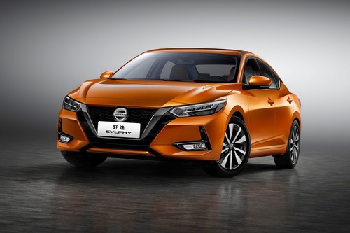 El Nissan Sentra 2020 ya está listo: se llama Sylphy y es un mini Maxima