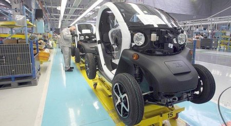 El Príncipe Felipe apadrina al Renault Twizy