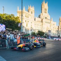 Tu coche sin etiqueta no puede entrar en Madrid, pero un Fórmula 1, que contamina el doble que un Seat Ibiza, sí