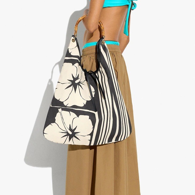 Bolso de hombro abierto con estampado floral y de rayas Negro de Parfois

