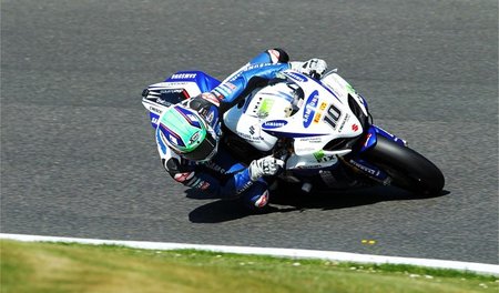 British Superbikes 2011: John Kirkham y Shakey Byrne los ganadores en casa del HM Plant