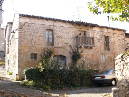Pueblo Medieval Escapada Cerca Madrid Otoño Barata Fin Semana