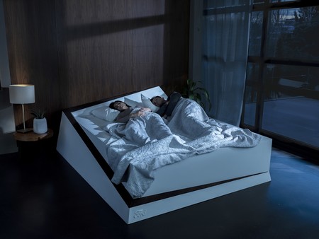 Con la cama inteligente Ford olvídate de invadir el lado de tu pareja
