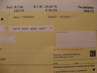 ¿Es posible emitir un abono de una factura de servicios? 