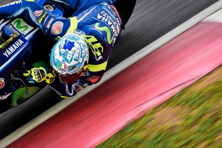 Los pilotos se quejan del asfalto de Sepang. O se mejora el drenaje o habrá que reasfaltar