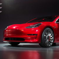 El Tesla Model 3 desembarca en Valencia, inaugurando la quinta tienda Tesla de España