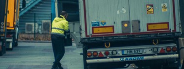En España nadie quiere trabajar de camionero, pero en Perú, Turquía o Marruecos lo están deseando. Y la DGT les está ayudando a conseguirlo