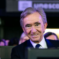 El mercado del lujo se ha mudado al ladrillo: Bernard Arnault y Amancio Ortega compiten ahora por ser reyes del inmobiliario