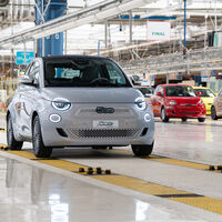 "Muchos clientes quieren uno eléctrico, pero no se lo pueden permitir". La única salvación del coche eléctrico de Fiat ha sido convertirlo en gasolina 