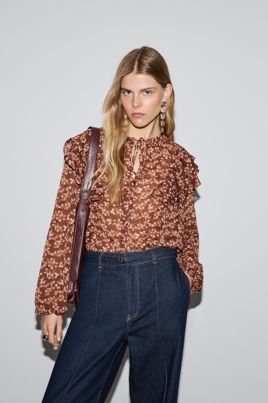 Camisa de volantes estampada