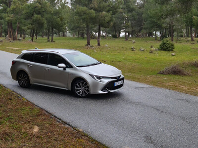 Examinamos el Toyota Corolla Touring Sports Electric Hybrid en un uso cotidiano 