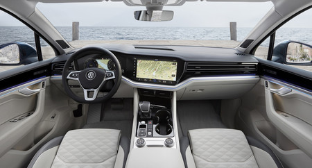 Volkswagen Touareg interior