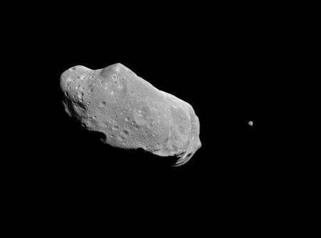 Un asteroide 'rozará' la Tierra este viernes