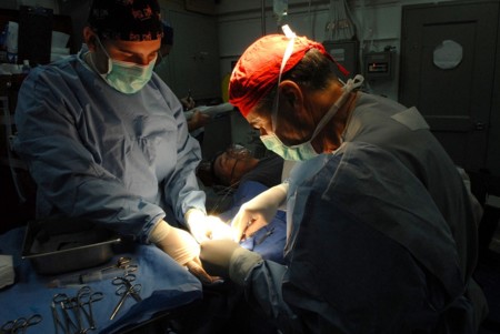 Se logra que un músculo de la espalda reemplace a un músculo canceroso del glúteo